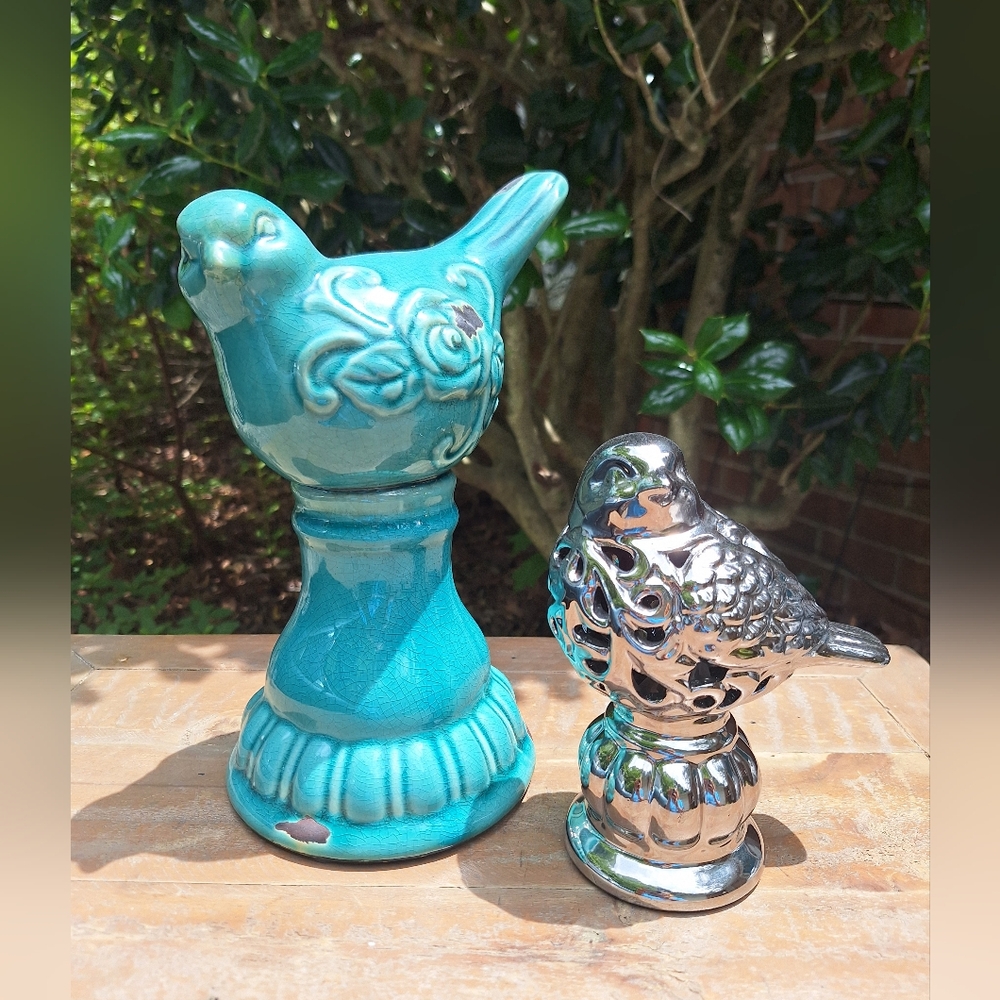 2 Bird Statues Figurines Birds on Pedestal Stand Display Decor Teal Silver Gift
